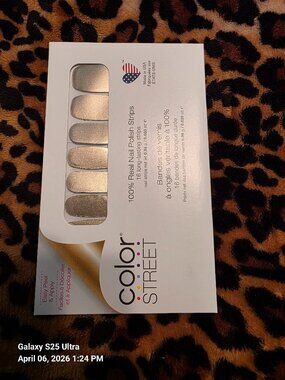 Color Street Nail Polish Strips NEW Stay Golden